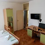 Отель Maris